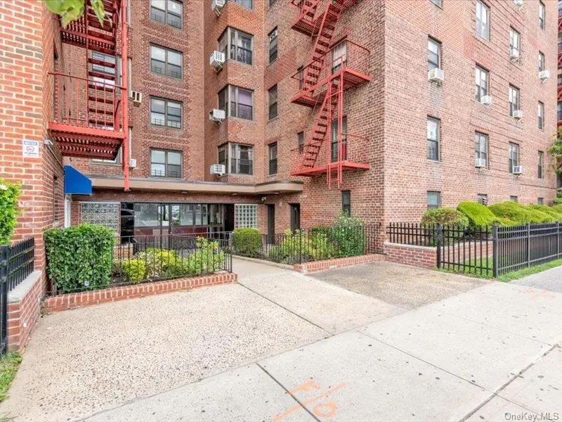 88-09 Northern Blvd #505, East Elmhurst, NY 11369 - #3