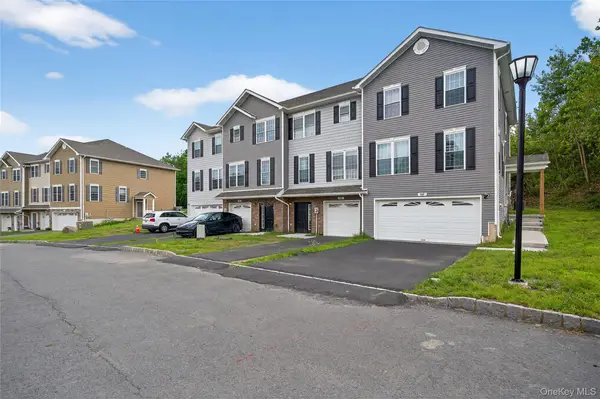 505 Iron Forge Lane, New Windsor, NY 12553