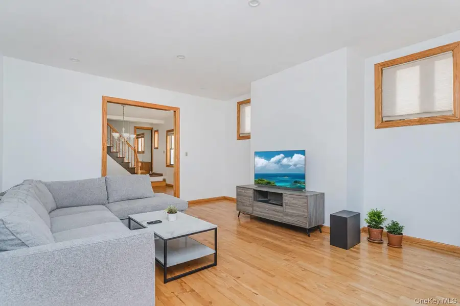 2071 E 35th Street, Brooklyn, NY 11234 - #3