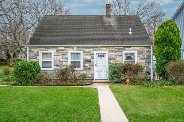 306 Curtis Avenue, Carle Place, NY 11514