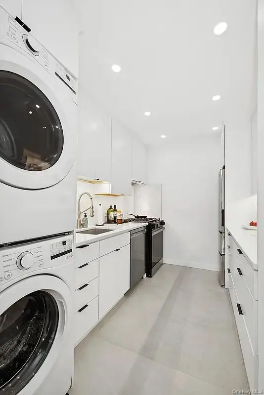 319 E 105th Street #4D, New York, NY 10029 - #2