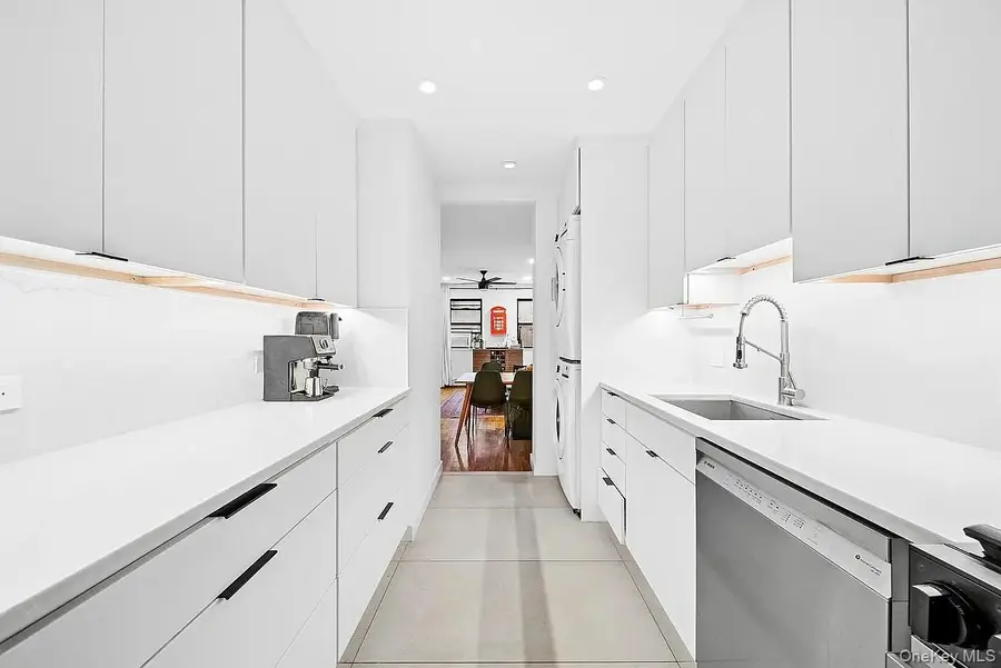 319 E 105th Street #4D, New York, NY 10029 - #3