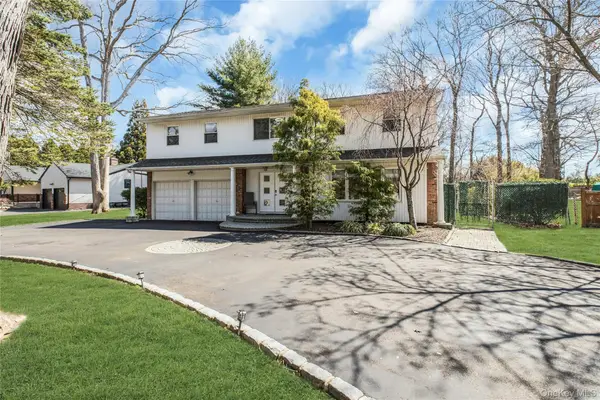 132 Washington Avenue, Plainview, NY 11803