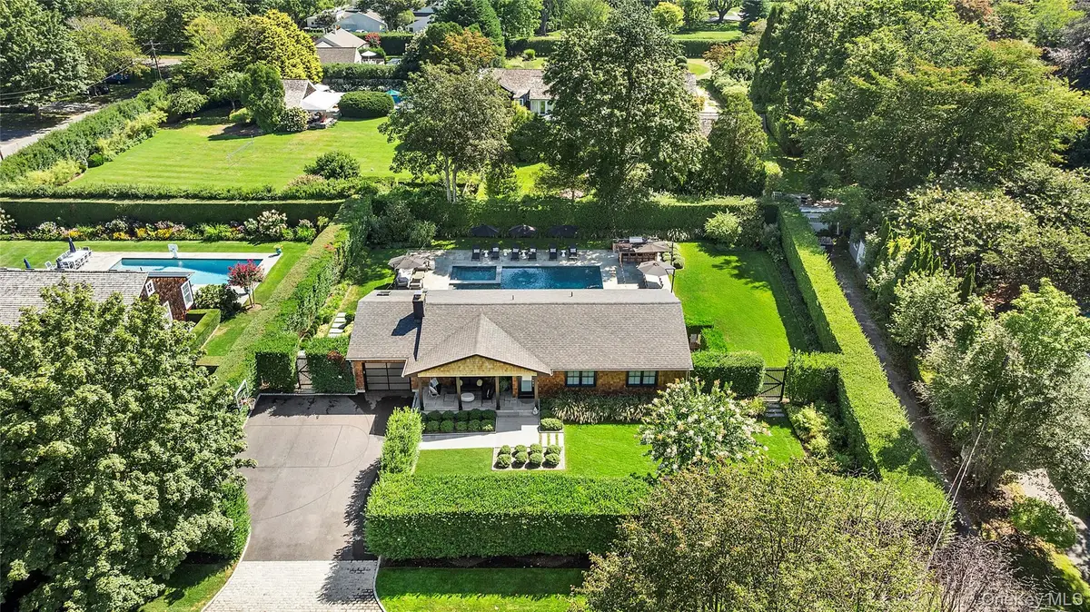 30 Breese Lane, Southampton, NY 11968 - #1