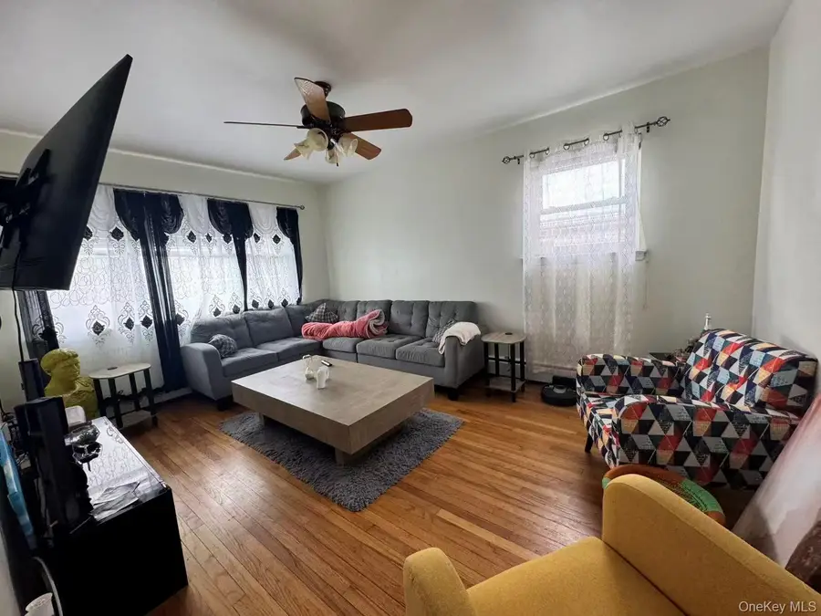 1374 Gillespie Avenue, Bronx, NY 10461 - #3