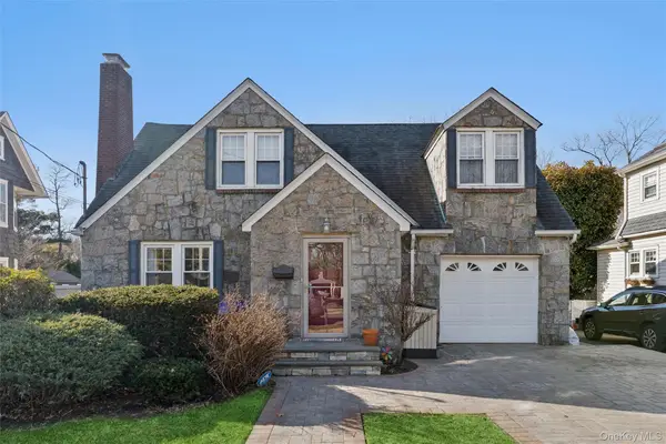 50 Paumanake Avenue, Babylon, NY 11702