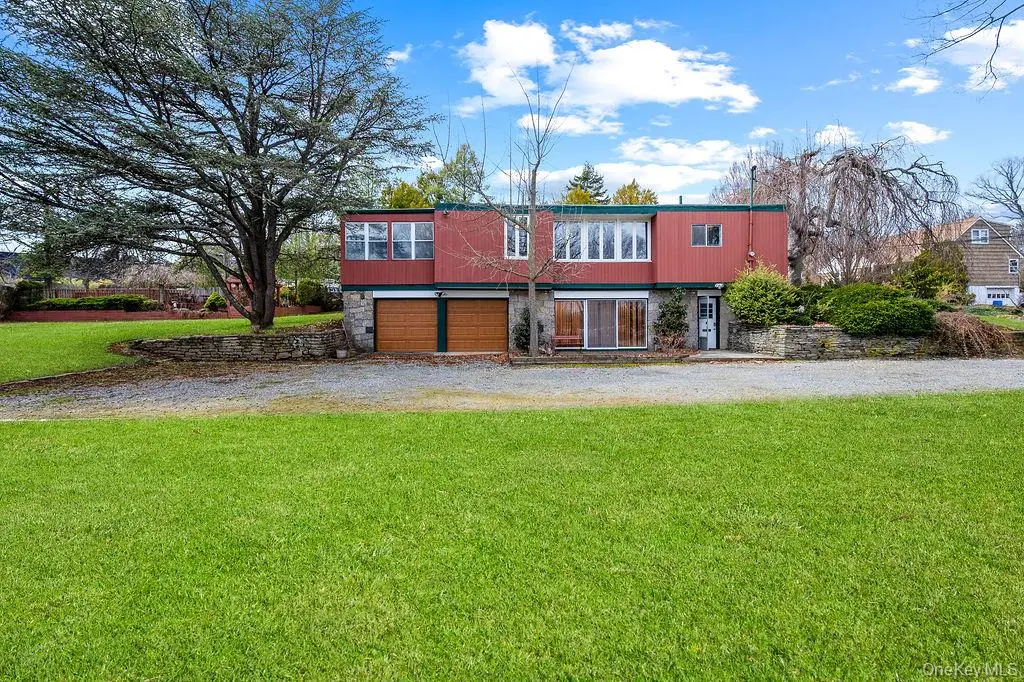 11 Valley View Road, Great Neck, NY 11021 - #1