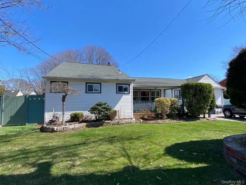 1327 Brooklyn Boulevard, Bay Shore, NY 11706 - #1