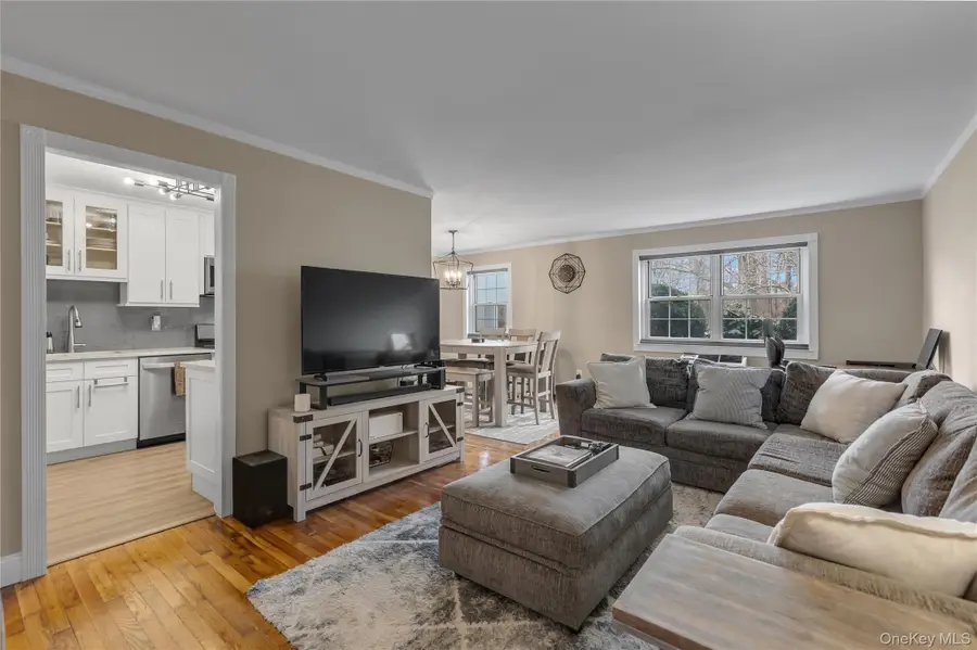 334 Lakeland Avenue #4A, Sayville, NY 11782 - #3