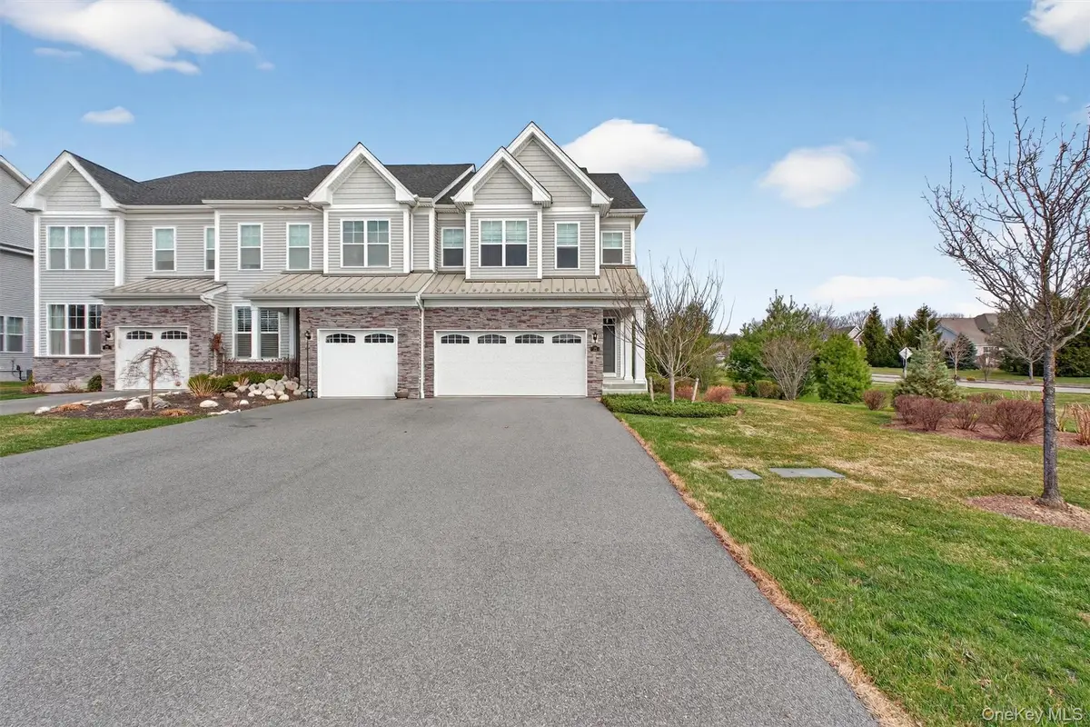 25 Hoffman Road, Hopewell Junction, NY 12533 - #1