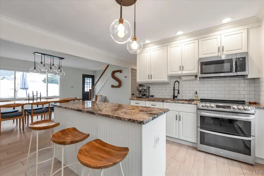 49 Downhill Lane, Wantagh, NY 11793 - #3