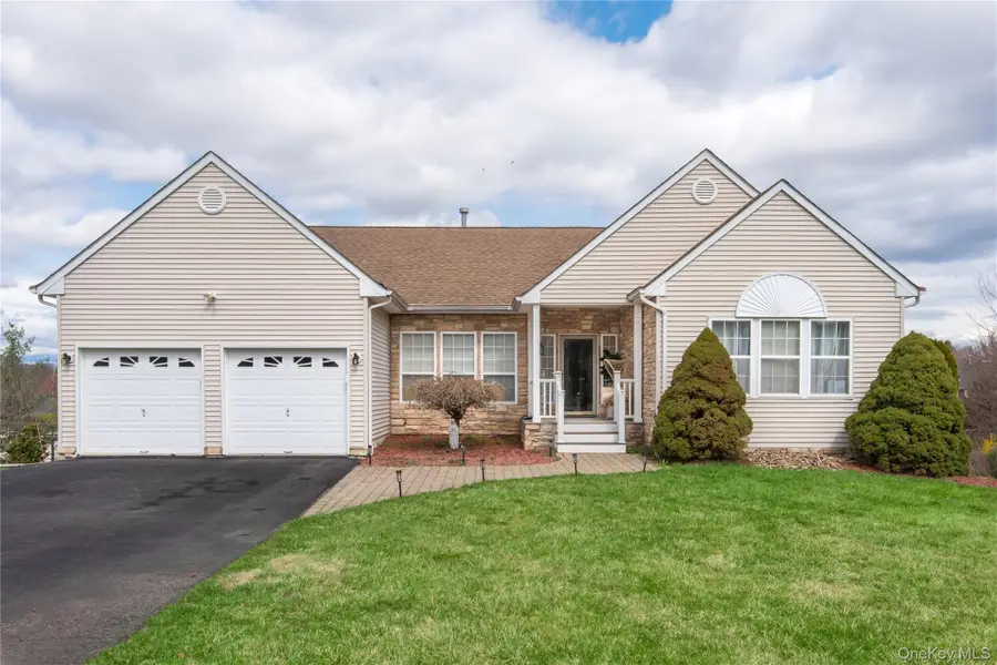 8 White Birch Way, Wappingers Falls, NY 12590 - #3