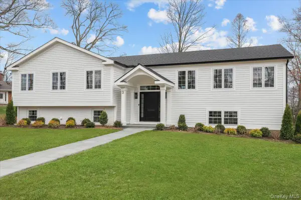 2 Willa Way, Eastchester, NY 10709