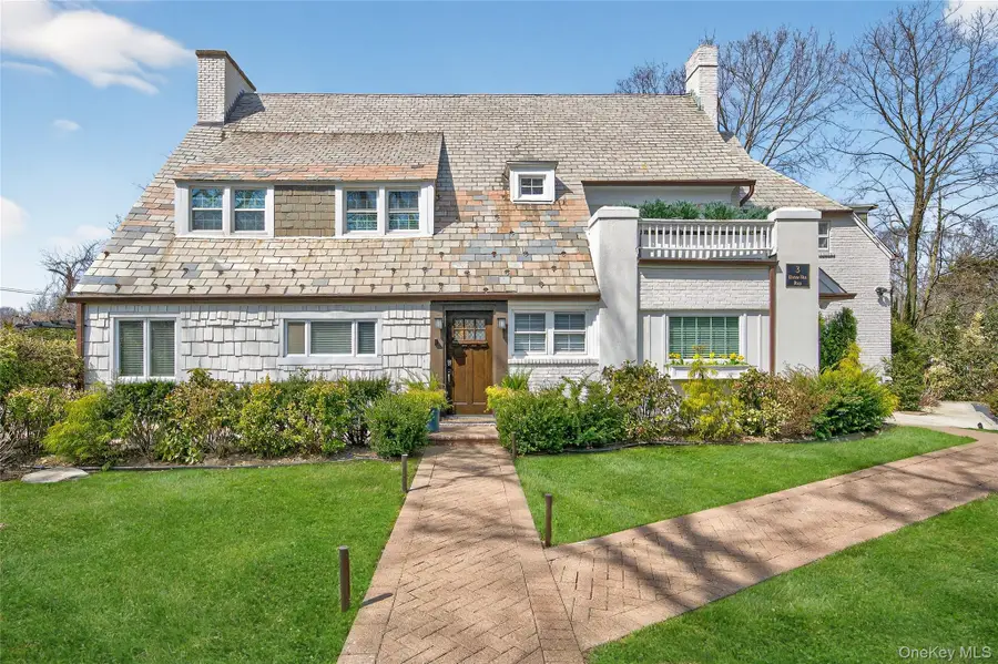 3 Beacon Hill Road, Port Washington, NY 11050 - #2