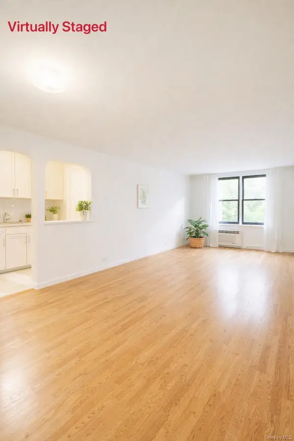 13950 35 Avenue #3, Flushing, NY 11354