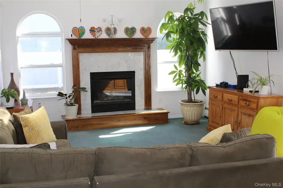 87 N Howell Avenue, Centereach, NY 11720 - #3