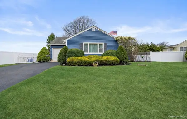 310 Candee Avenue, Sayville, NY 11782