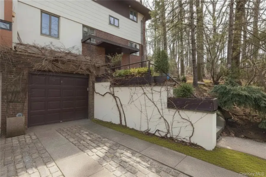 5410 Mosholu Avenue, Bronx, NY 10471 - #2