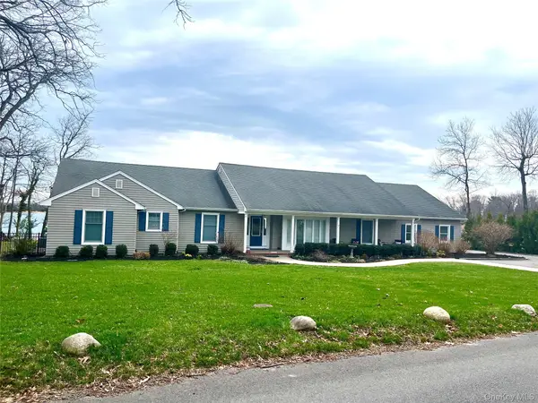 24 Bevin Road, Northport, NY 11768