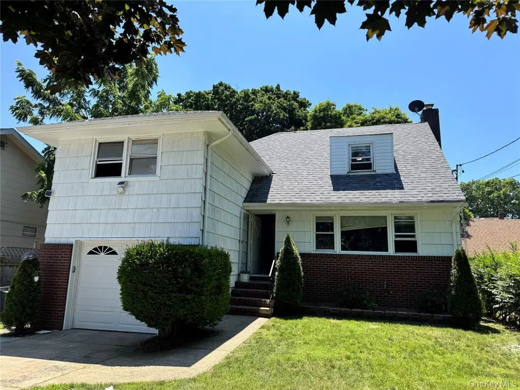 104 Phoenix Street, Hempstead, NY 11550 - #1