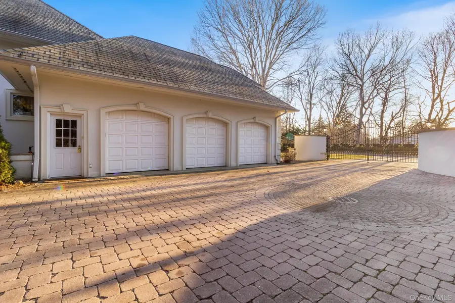 139 Private Road, East Patchogue, NY 11772 - #3