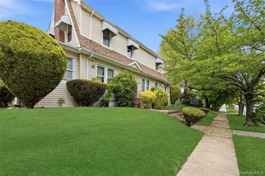 19605 111th Avenue, Saint Albans, NY 11412 - #3