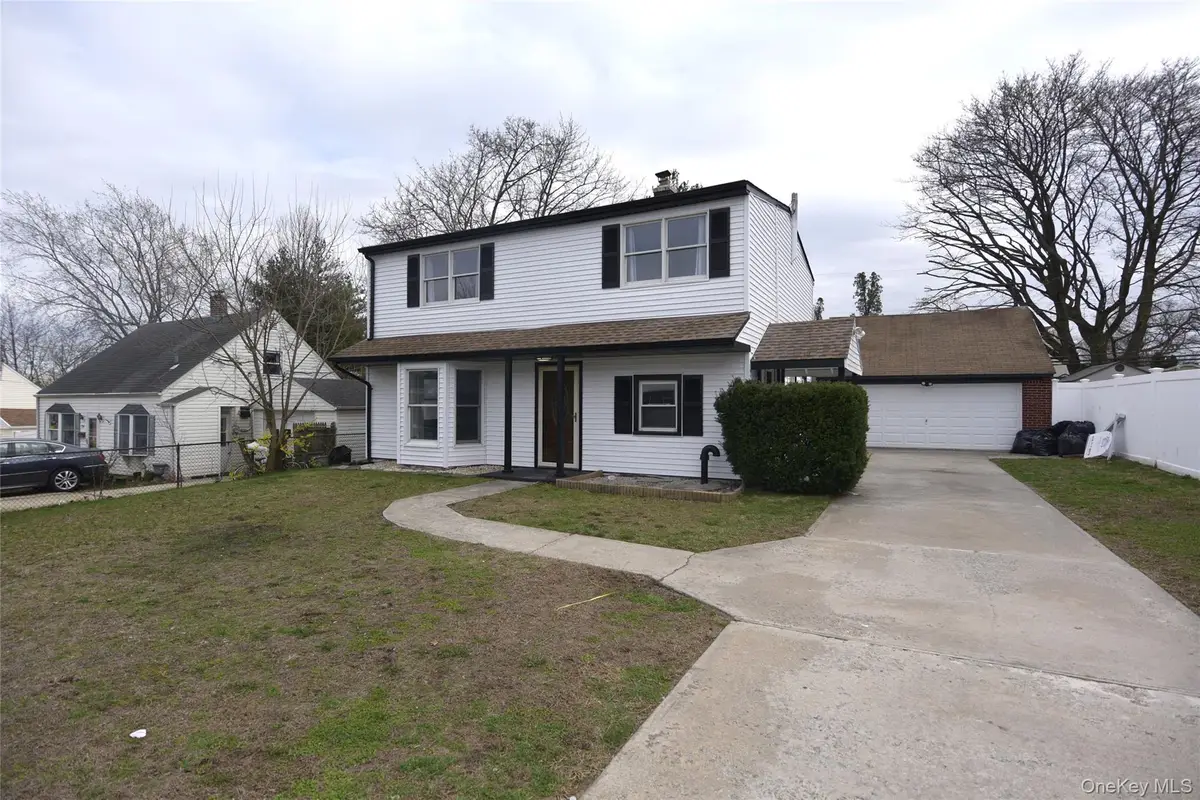 130 Balsam Lane, Levittown, NY 11756 - #1