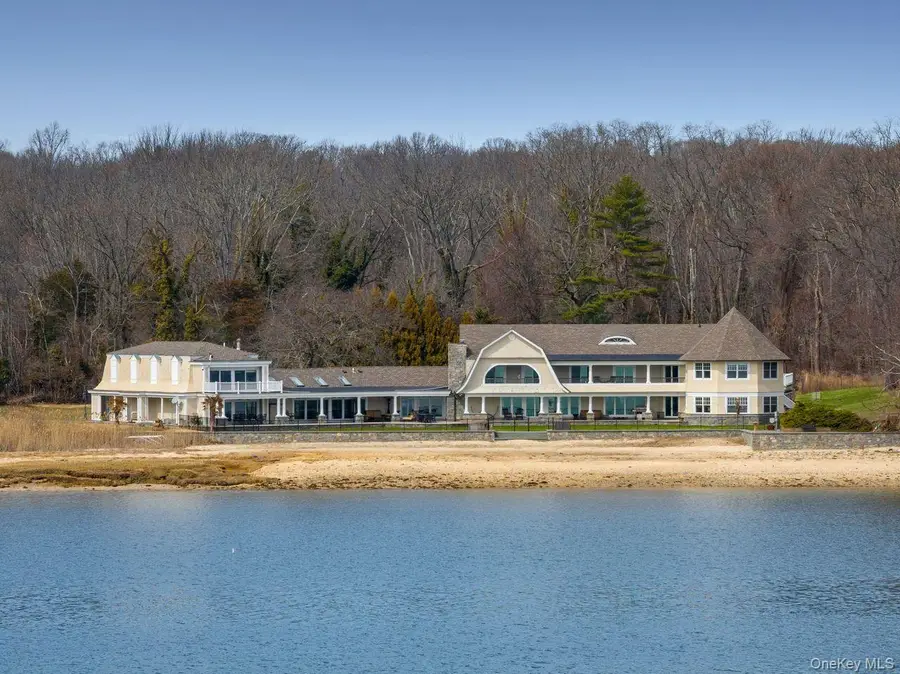 33 Beach Road, Northport, NY 11768 - #2