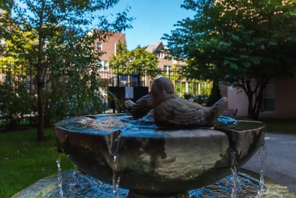 3345 90th Street #3G, Jackson Heights, NY 11101