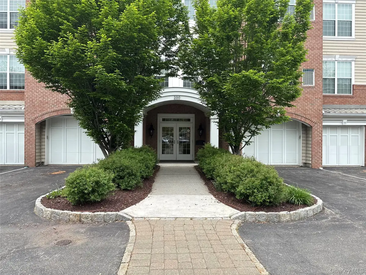 246 Regency Drive, Fishkill, NY 12524 - #1