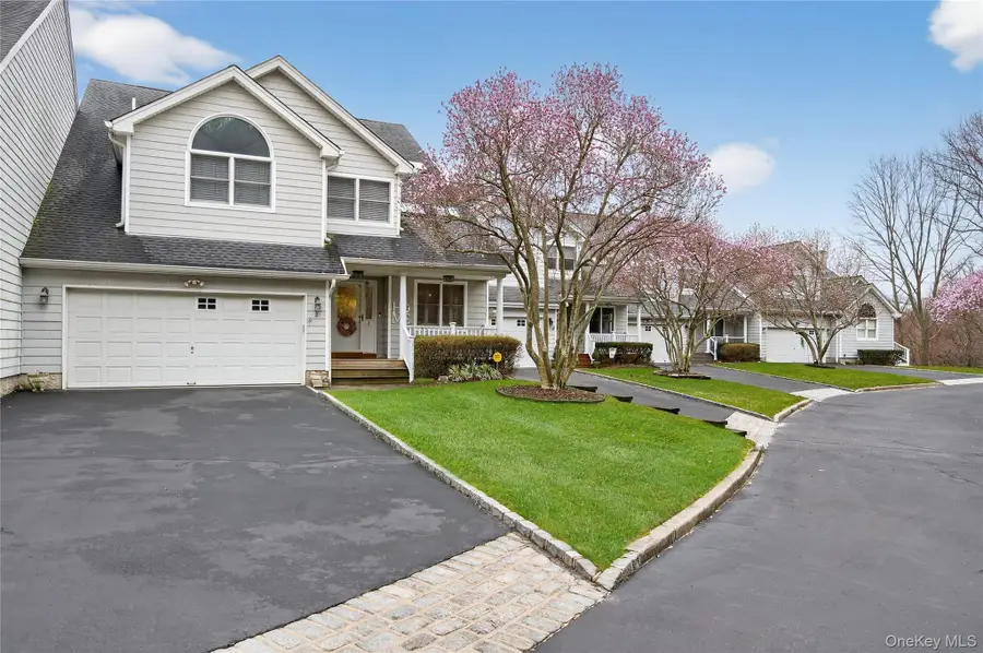 2 Crescent Court, Centerport, NY 11721 - #2