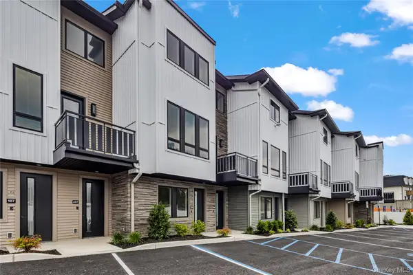 17 Union Road #208, Spring Valley, NY 10977