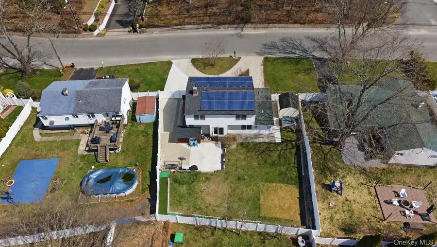 44 S Howells Avenue, Farmingville, NY 11738 - #3