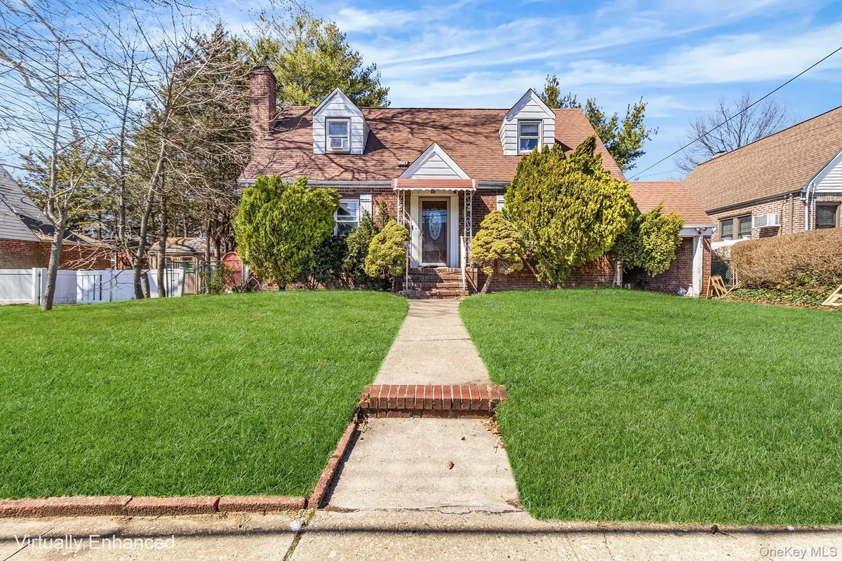 11 Henry Street, Valley Stream, NY 11580 - #1