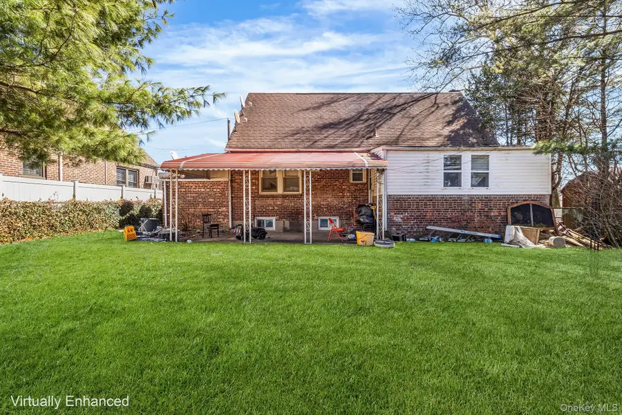 11 Henry Street, Valley Stream, NY 11580 - #3