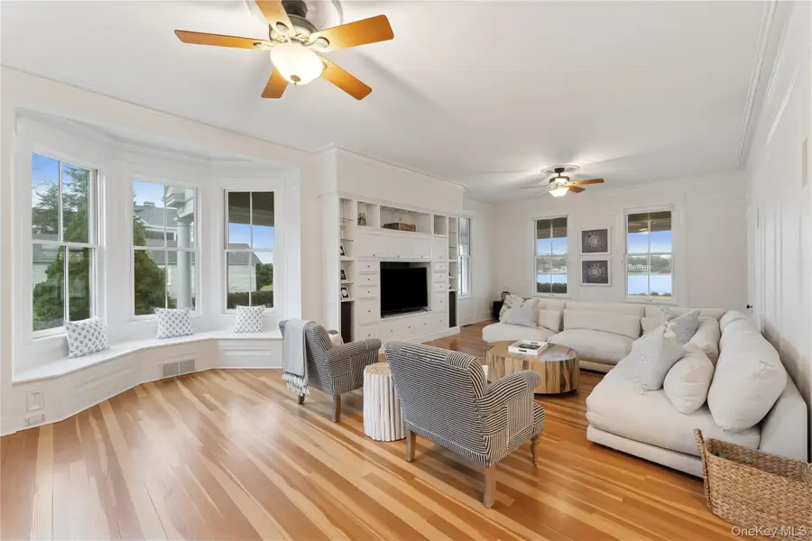 127 Senix Avenue, Center Moriches, NY 11934 - #2