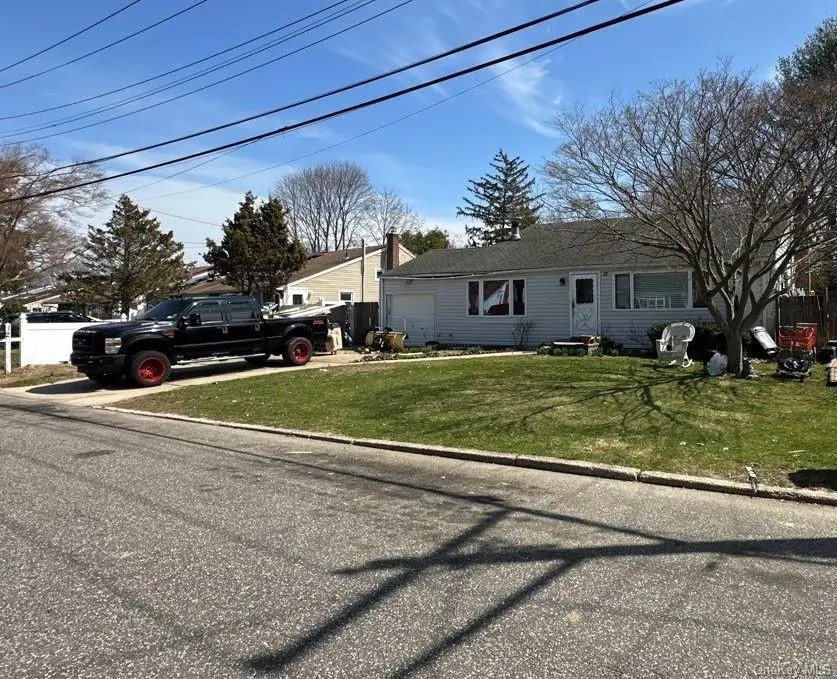 12 Glenwood Lane, Huntington, NY 11743 - #1