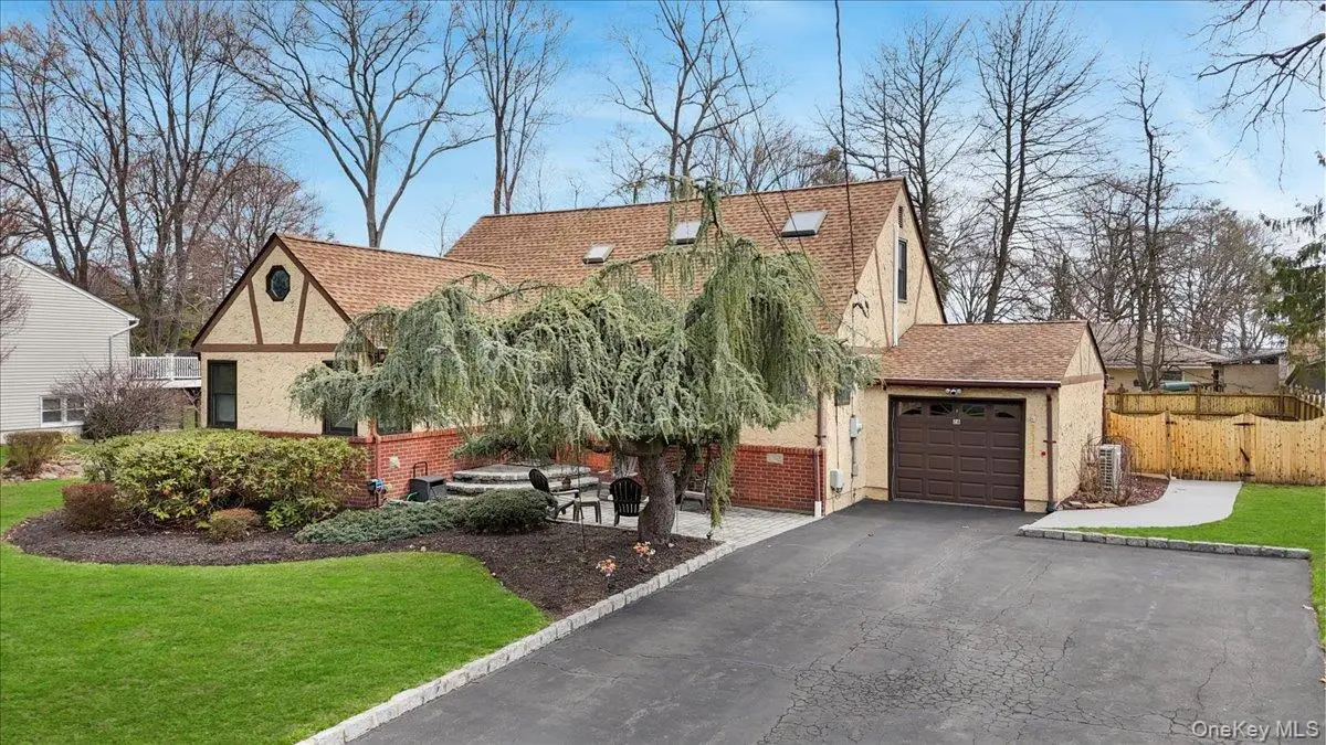26 Edsall Avenue, Nanuet, NY 10954 - #1
