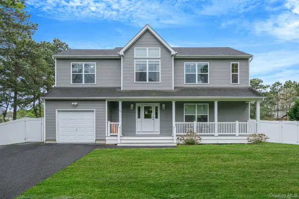 86 Country Road, Medford, NY 11763