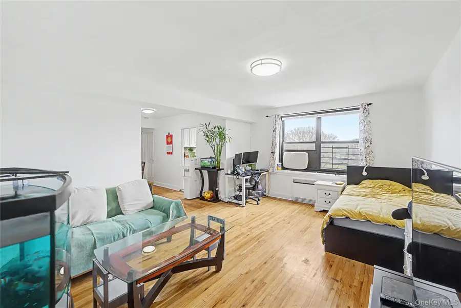 7345 210th Street #6D, Oakland Gardens, NY 11364 - #3