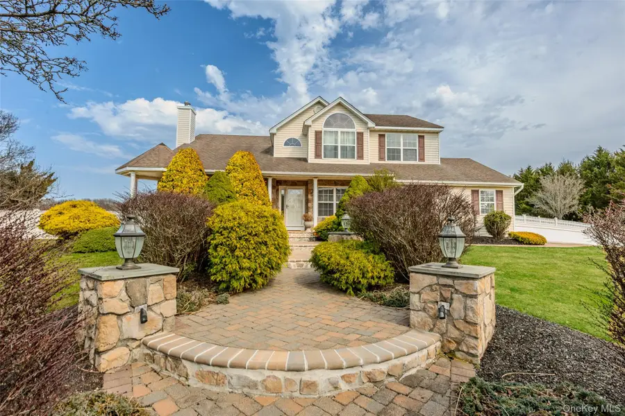 38 Sweetgum Lane, Miller Place, NY 11764 - #2