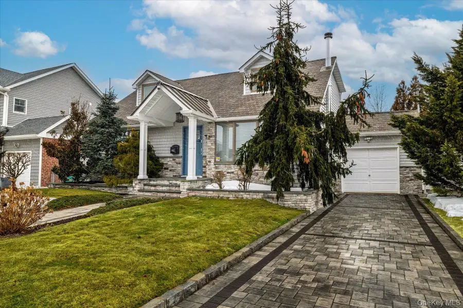 1053 Lydia Drive, Franklin Square, NY 11010 - #3