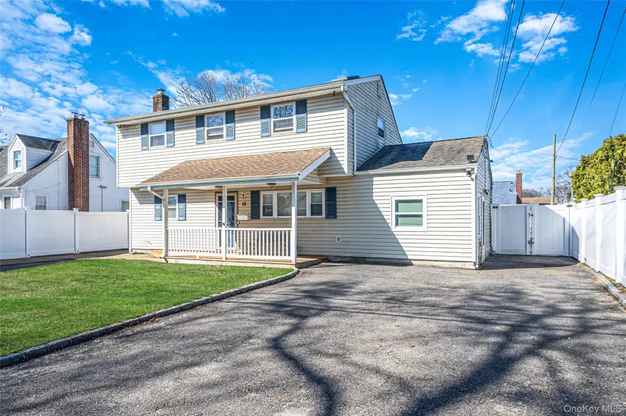 18 Saint Joseph Avenue, Ronkonkoma, NY 11779 - #3