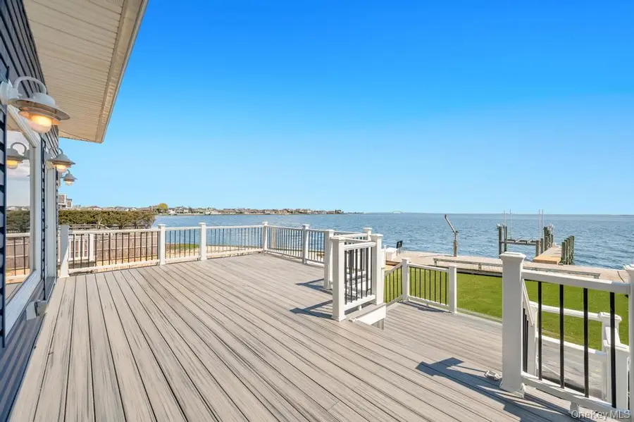 15 E Shore Drive, Babylon, NY 11702 - #3