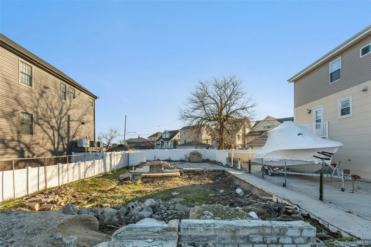 3 South Avenue, Lawrence, NY 11559 - #1