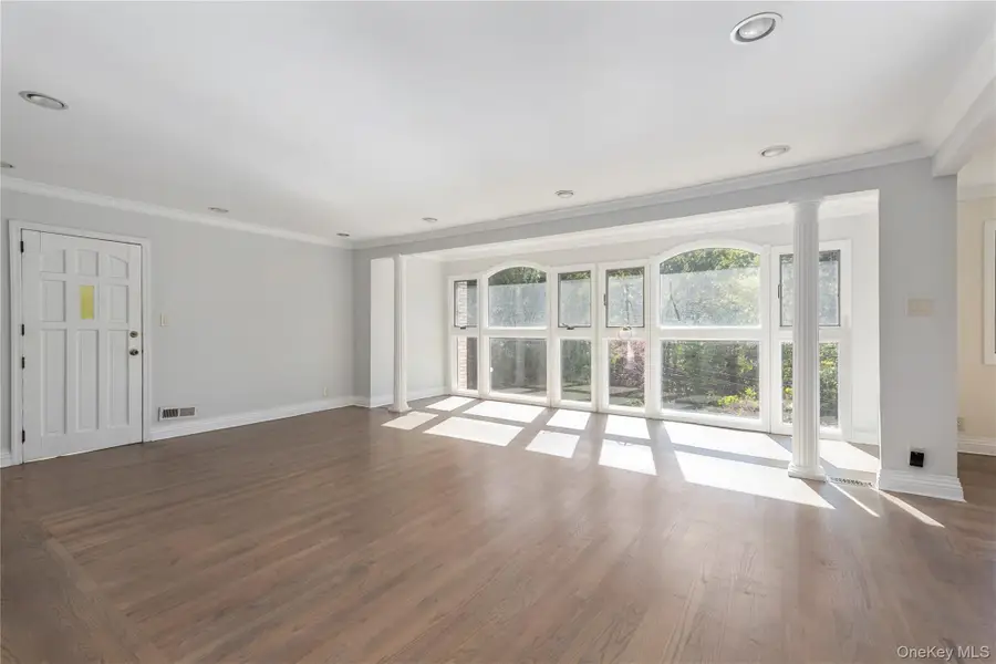 7157 Douglaston Parkway, Little Neck, NY 11362 - #3