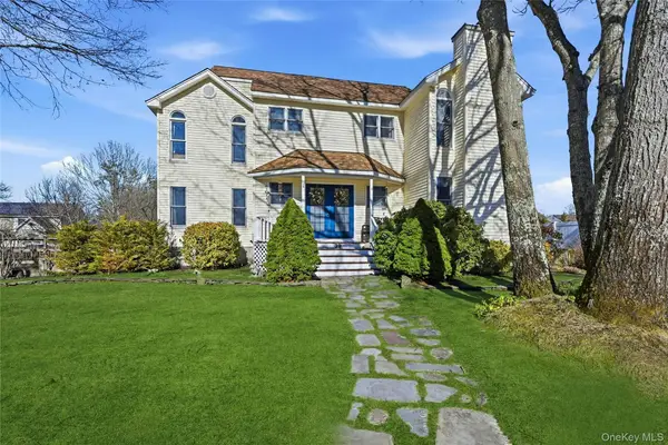 39 Memorial Boulevard, East Moriches, NY 11940