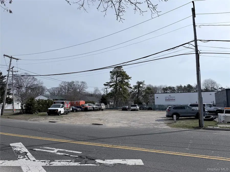 Pond Rd, Ronkonkoma Pond Road, Ronkonkoma, NY 11779 - #2