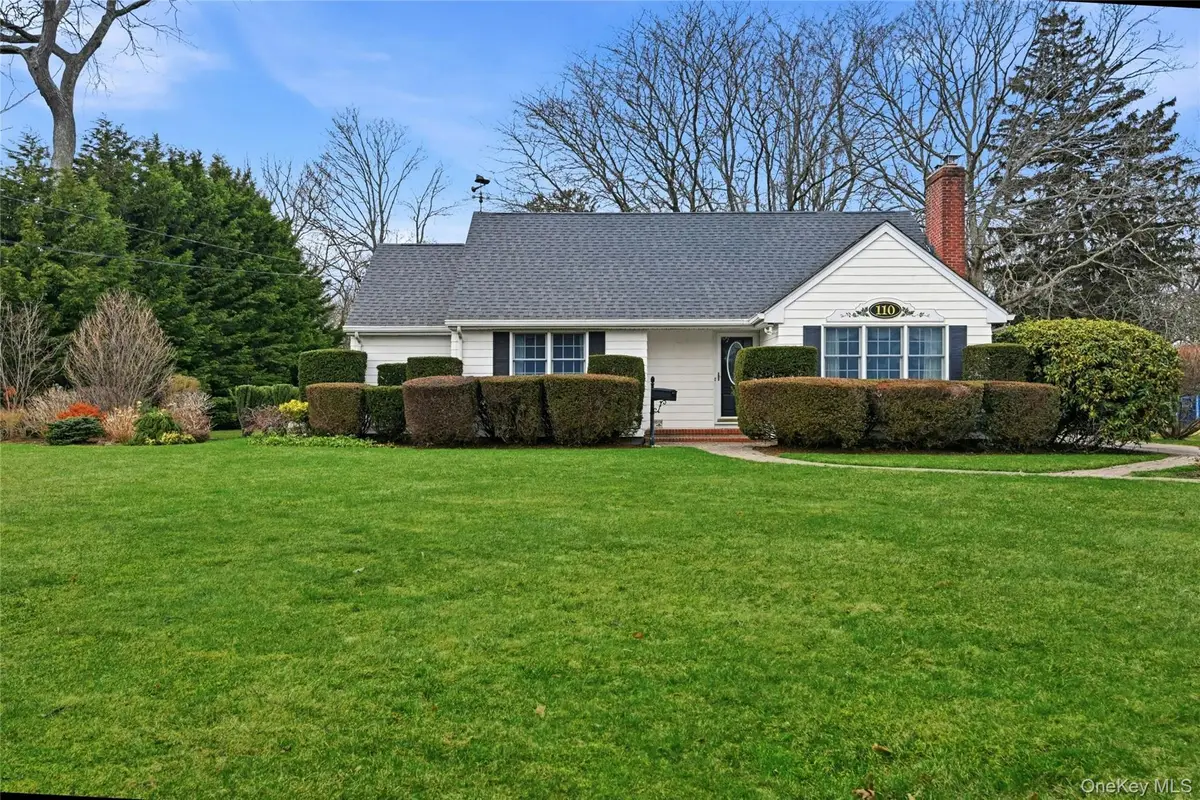 110 Macon Avenue, Sayville, NY 11782 - #1