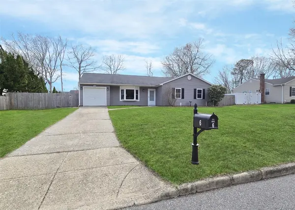 6 Shelley Drive, Middle Island, NY 11953